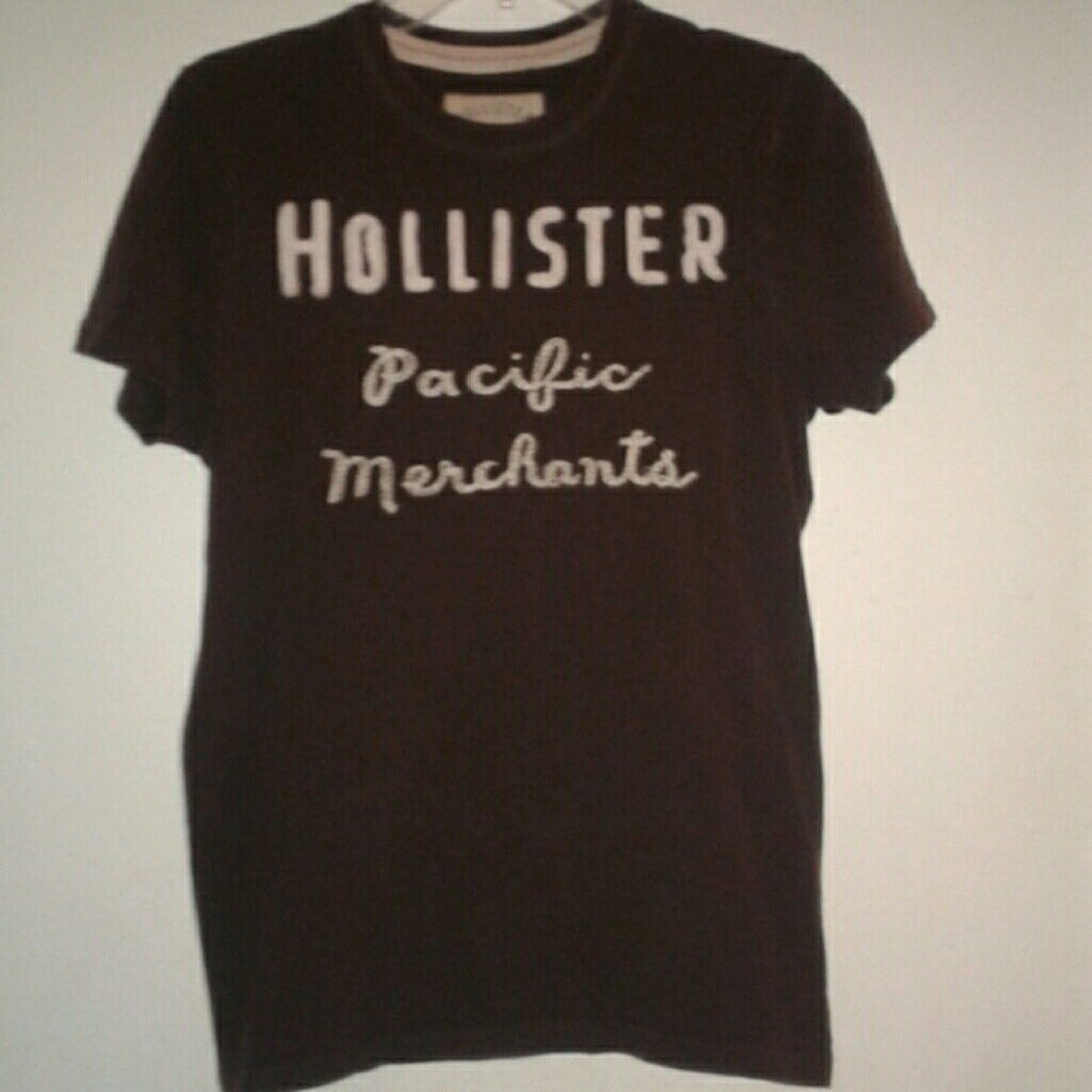 Hollister T-shirt - Picture 2 of 4
